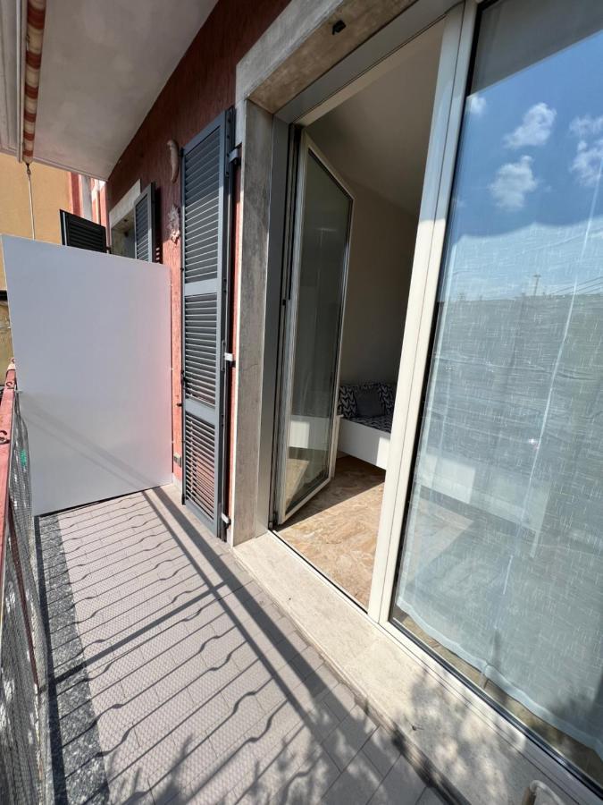 Appartamento Privato A Piacenza Con 3 Camere Matrimoniali Exterior photo